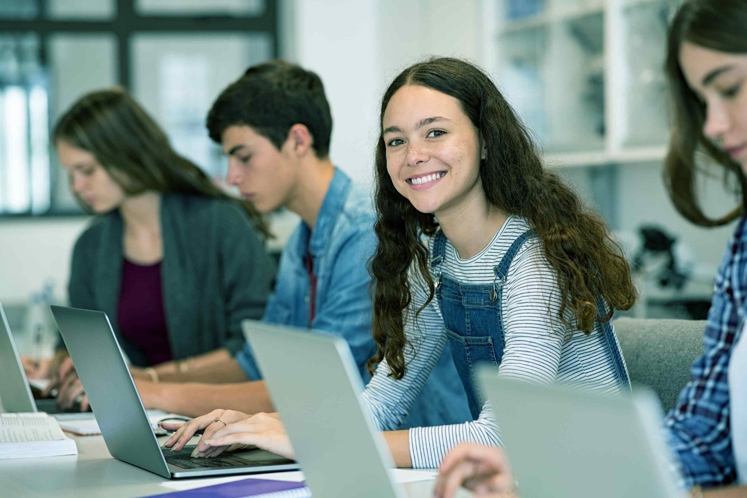 studente met laptop